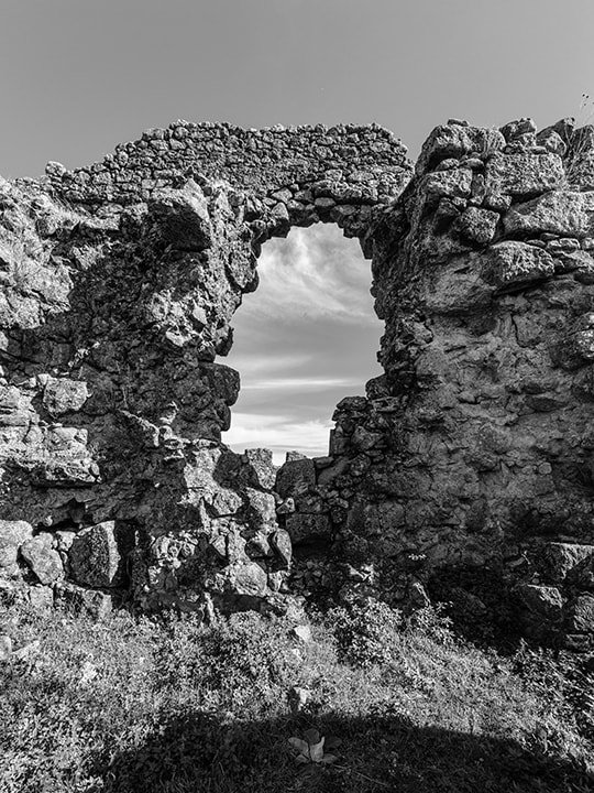 El Castillo de Santibáñez el Alto Pasado, Presente, Futuro • arija
